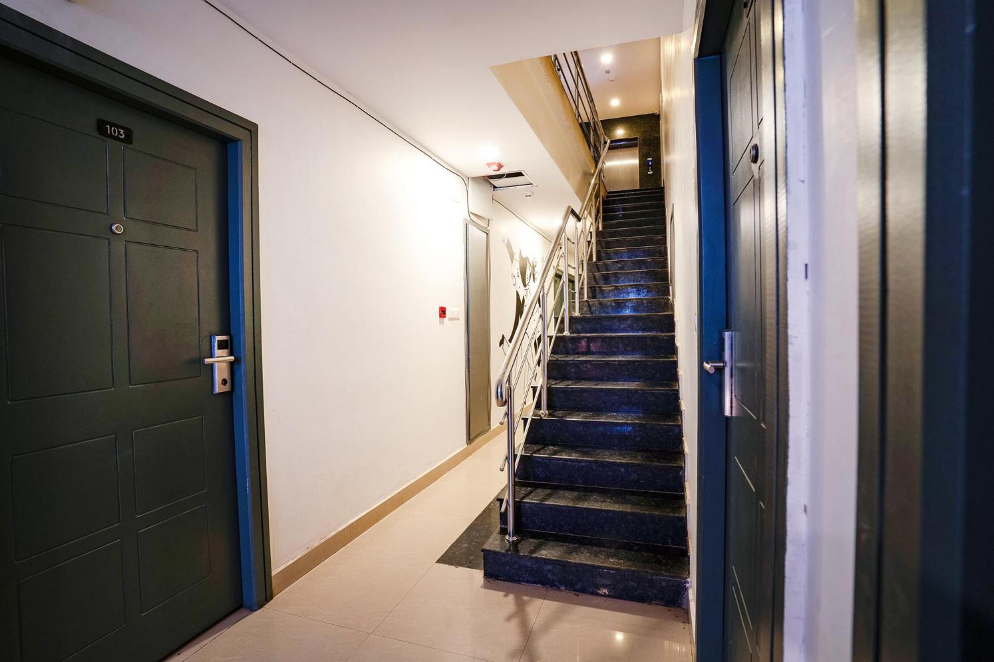 Fabhotel Royal Sterling- Manyata Tech Park Bengalúr Exteriér fotografie