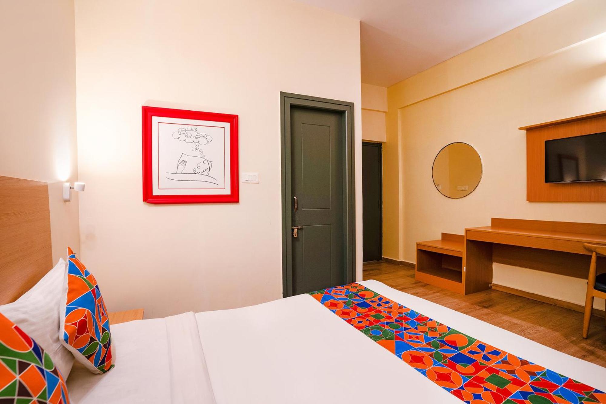 Fabhotel Royal Sterling- Manyata Tech Park Bengalúr Exteriér fotografie