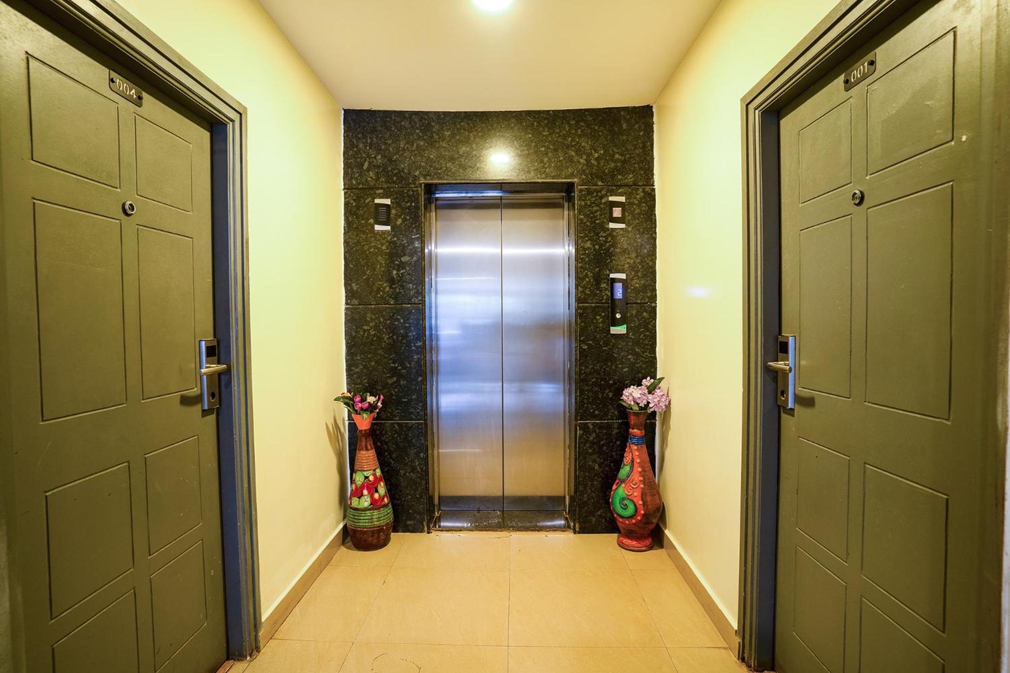 Fabhotel Royal Sterling- Manyata Tech Park Bengalúr Exteriér fotografie