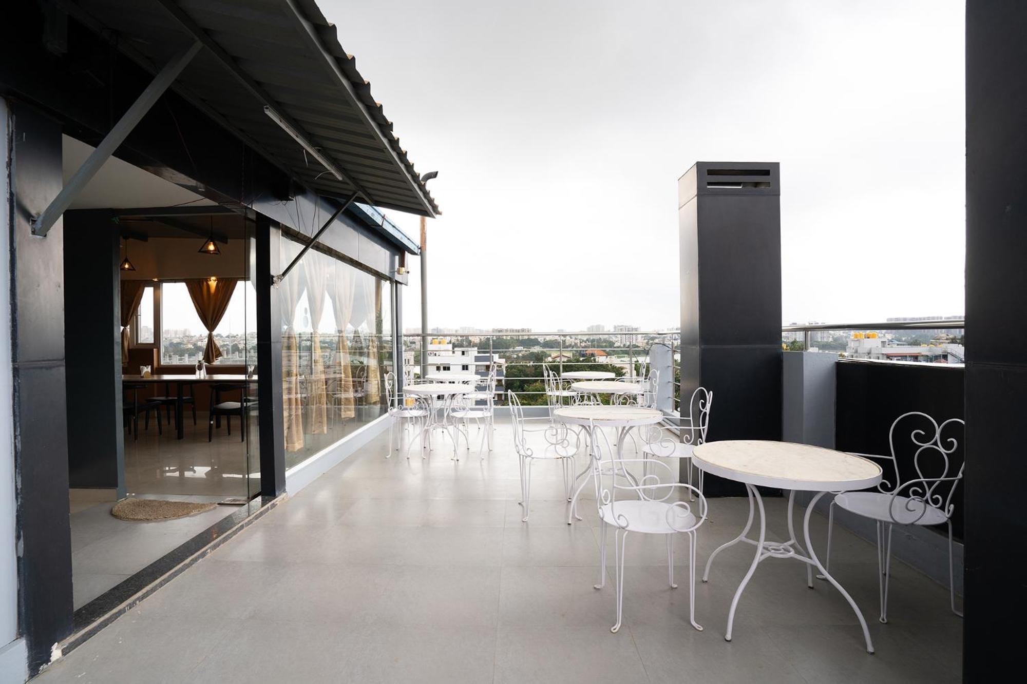 Fabhotel Royal Sterling- Manyata Tech Park Bengalúr Exteriér fotografie